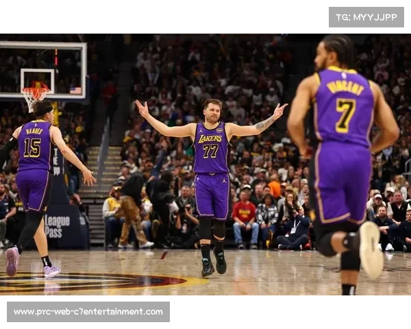 东契奇砍下29分11板10助 三分手感低迷仍创NBA历史唯一三双 东契奇砍下29分11板10助 三分手感低迷仍创NBA历史唯一三双